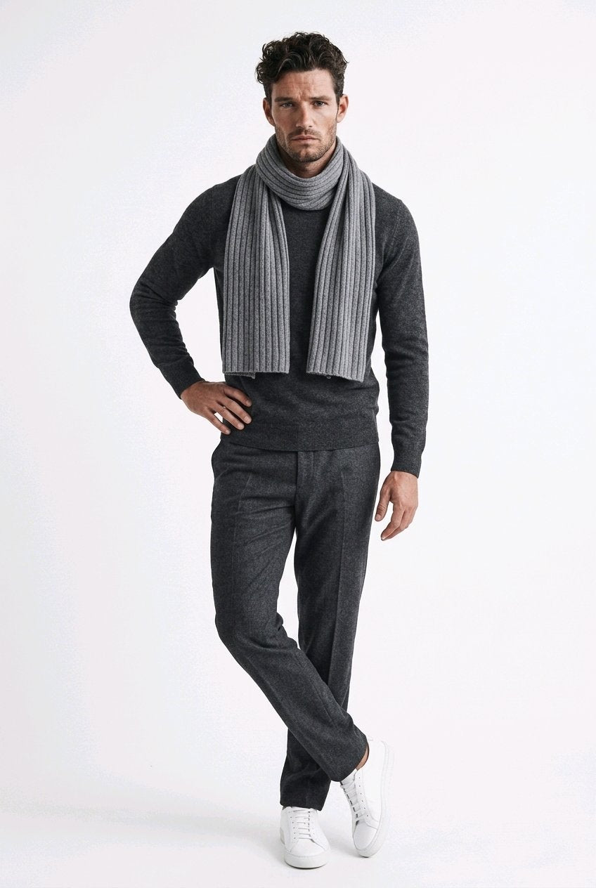 Unisex ribbed scarf in recycled cashmere, 30 × 180 cm