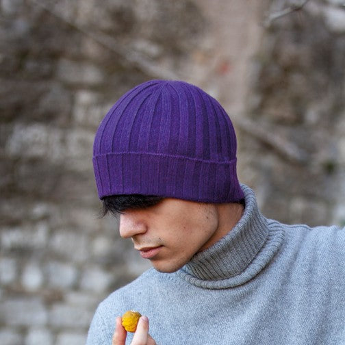 Due Toscani Cappellino a Coste in Puro Cashmere Made in Italy Unisex Eleganza Artigianale e Comfort Perfetto per Tutti i Giorni