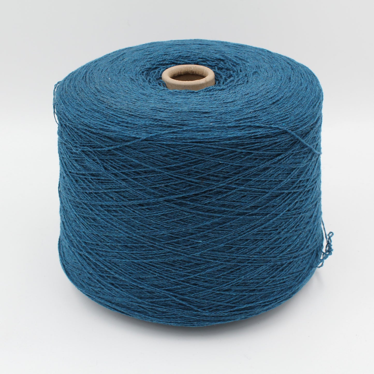 Filato da maglieria in Cashmere Riciclato Nm. 2/13 Made in Italy by Hircus Filati coni da 500 gr