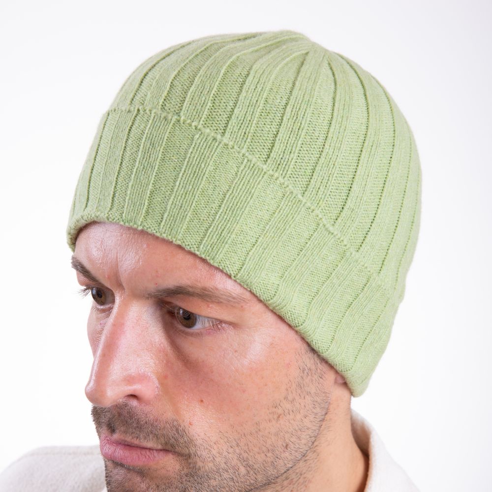 Due Toscani Bonnet côtelé en pur cachemire fabriqué en Italie unisexe élégance artisanale et confort parfait pour tous les jours