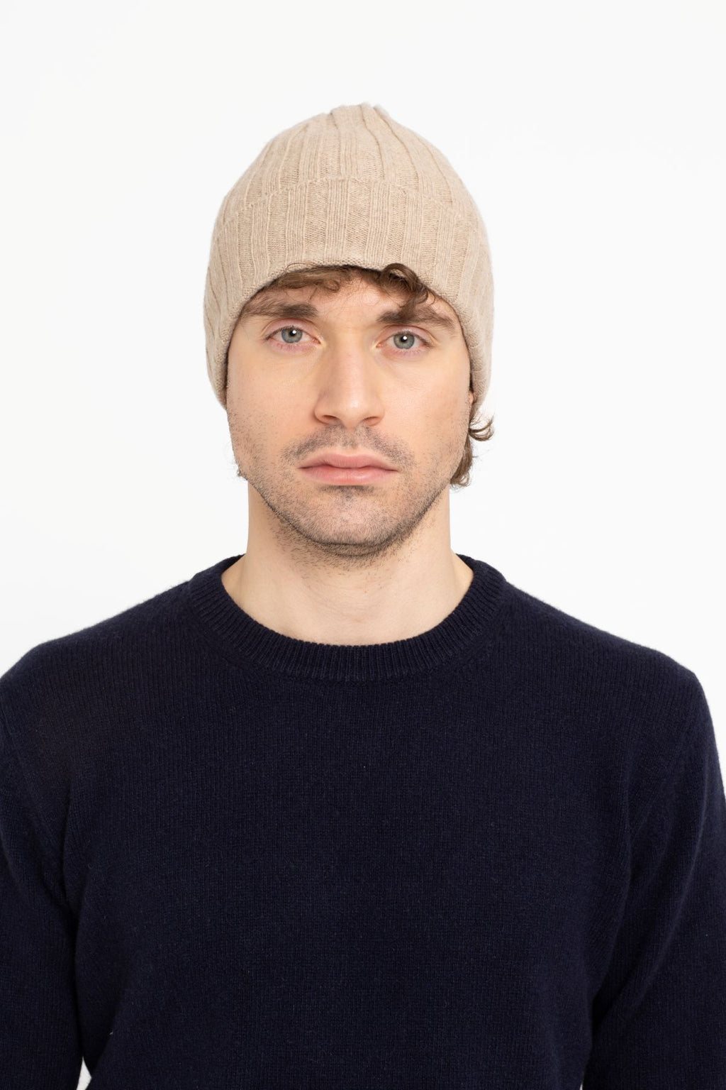 Due Toscani Cappellino a Coste in Puro Cashmere Made in Italy Unisex Eleganza Artigianale e Comfort Perfetto per Tutti i Giorni