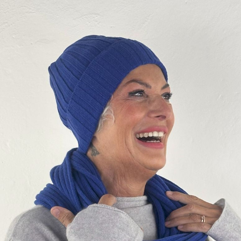 Due Toscani Cappellino a Coste in Puro Cashmere Made in Italy Unisex Eleganza Artigianale e Comfort Perfetto per Tutti i Giorni