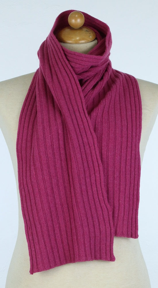 Morbidissima Sciarpa a Coste Unisex in Puro Cashmere Riciclato 25x160 cm Made in Italy Accessorio Elegante e Sostenibile